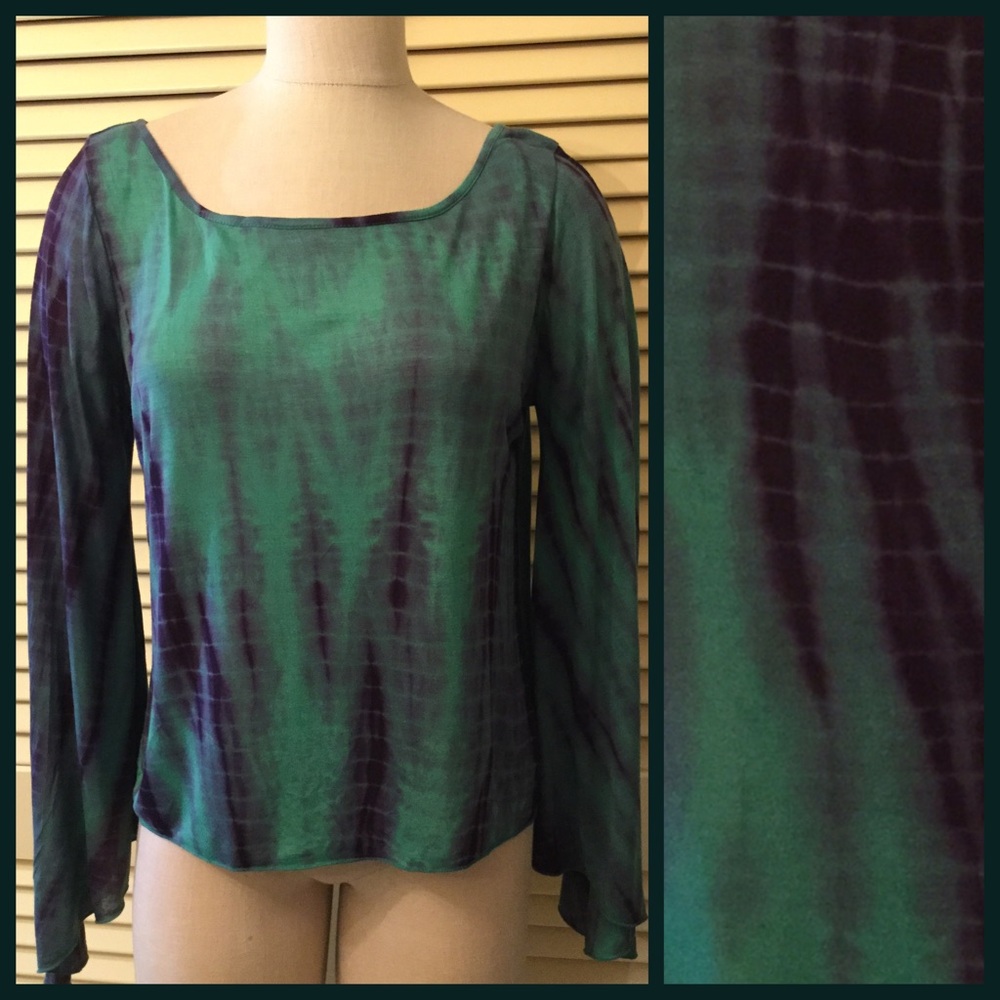 Turquoise & Navy Top